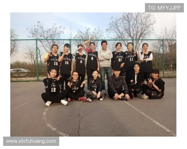 武汉篮球队在杯赛中的团队协作表现分析与精彩瞬间回顾 武汉篮球队在杯赛中的团队协作表现分析与精彩瞬间回顾