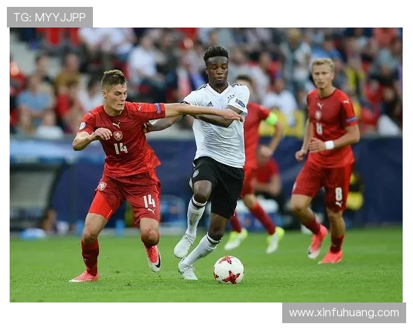 U21捷克与丹麦激战正酣青年才俊争夺欧洲足球荣耀 U21捷克与丹麦激战正酣青年才俊争夺欧洲足球荣耀