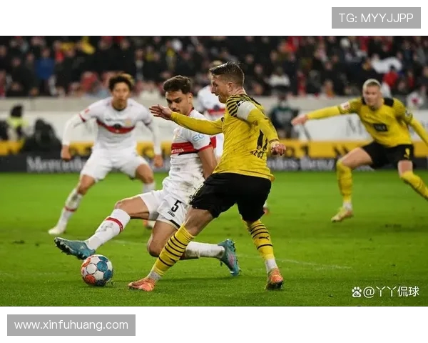 多特蒙德与夫斯堡精彩对决直播全程回顾与分析