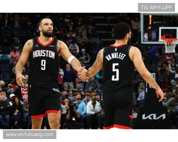 火箭队与快船队精彩对决录像回放分析与精彩瞬间回顾