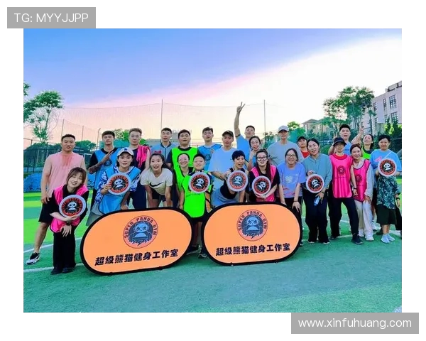 飞盘竞技的魅力与挑战：深入探讨广州飞盘队的战术转换与团队协作